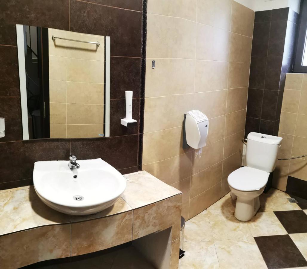 Apartments Black Horse Παμπόροβο Εξωτερικό φωτογραφία