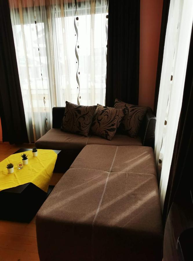 Apartments Black Horse Παμπόροβο Εξωτερικό φωτογραφία