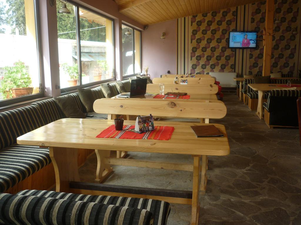 Apartments Black Horse Παμπόροβο Εξωτερικό φωτογραφία